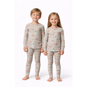 Carter's Girls two-piece Cotton Cuff Pajama Set Eiffel Towers Snow Globe Print